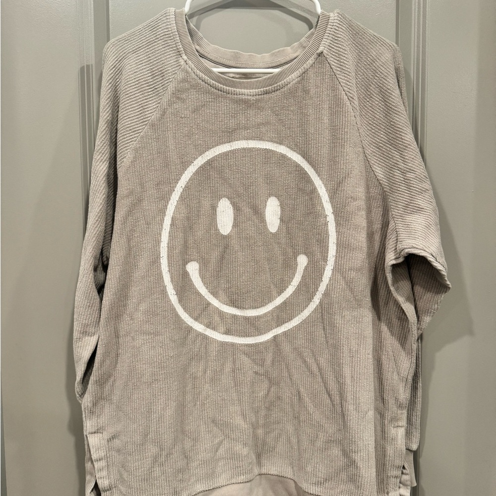 Altar'd State Gray and White Cozy Sweatshirt